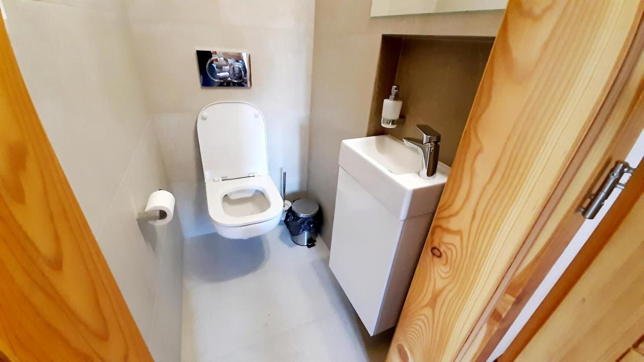 Drevenica Pod Demaenovskou Horou Villa เดมานอฟสกา โดลินา ภายนอก รูปภาพ