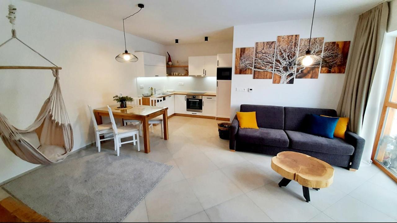 Drevenica Pod Demaenovskou Horou Villa เดมานอฟสกา โดลินา ภายนอก รูปภาพ