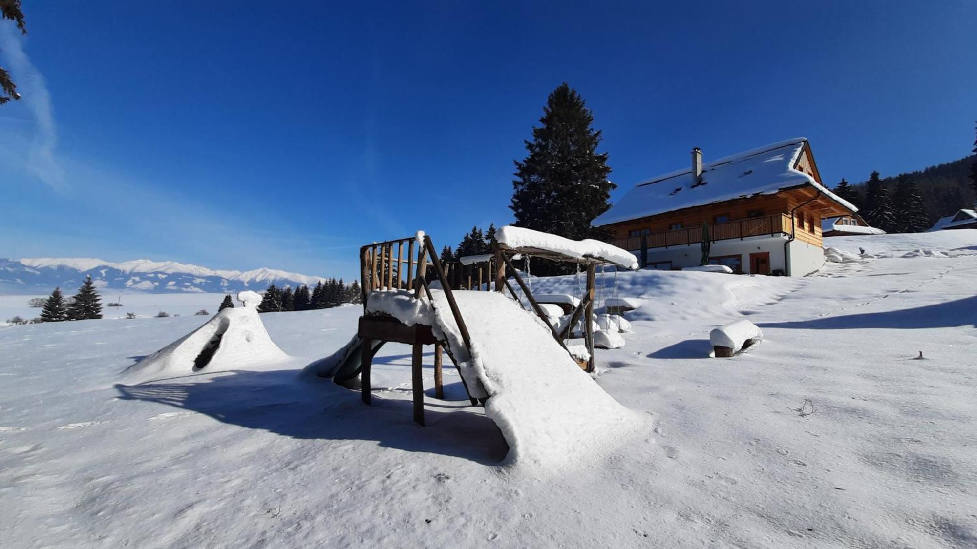 Drevenica Pod Demaenovskou Horou Villa เดมานอฟสกา โดลินา ภายนอก รูปภาพ